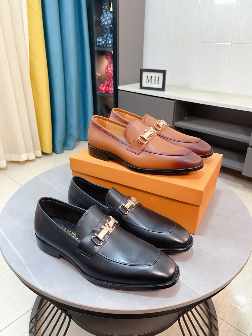 Men's men's shoes 💰500🌸🌸 [Louis Vuitton (LV)] High-end business formal leather shoes 🍀 luxurious and elegant style, both practicality and style, professional focus on details and quality, counter original 1⃣️: 1⃣️ ultra-accurate reproduction 👍🏻! Material: The upper is made of imported original calfskin➕imported Italian cowhide leather. Original anti-slip and wear-resistant outsole! Code number: 38--44 (45 customized)